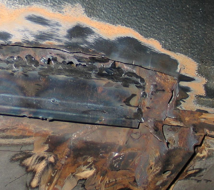 Sill middle panel