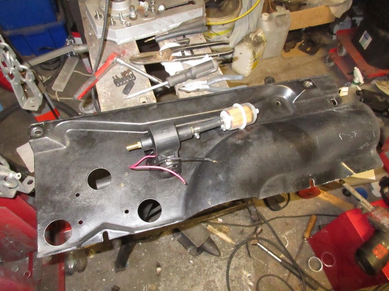 IMG_0793s.jpg (392.26 KiB) Viewed 18735 times Found space for a pump